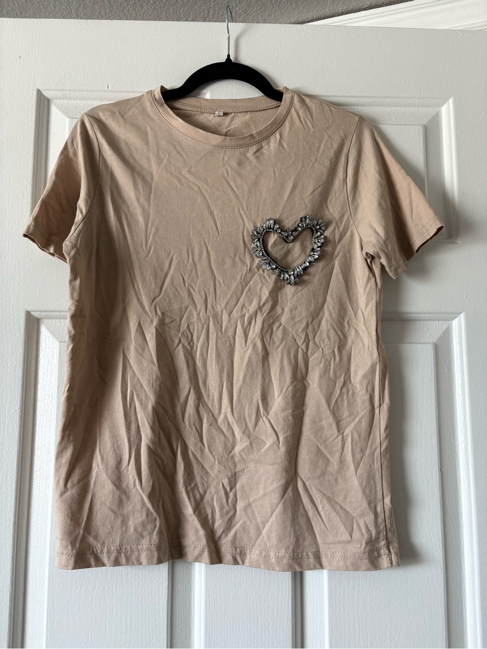 SHEIN Beige Short Sleeve Tee with Heart Bead Embellishment
